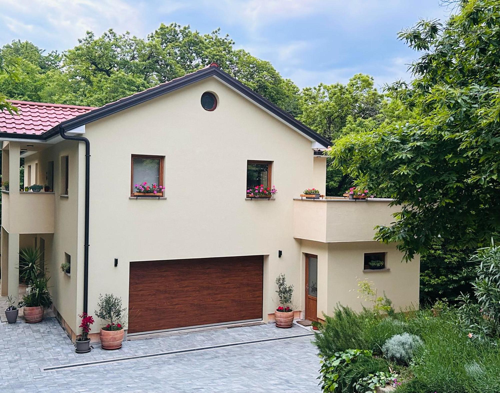 Apartment With A Terrace Forest Home Lullula Veprinac 外观 照片